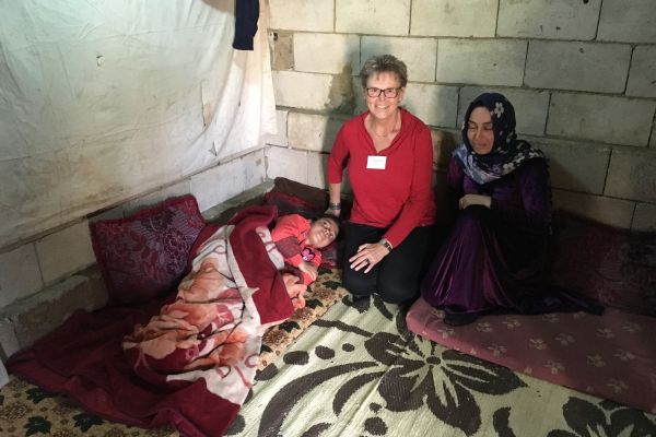 Visit to a child which urgent operation could be payed by Himmelsperlen International