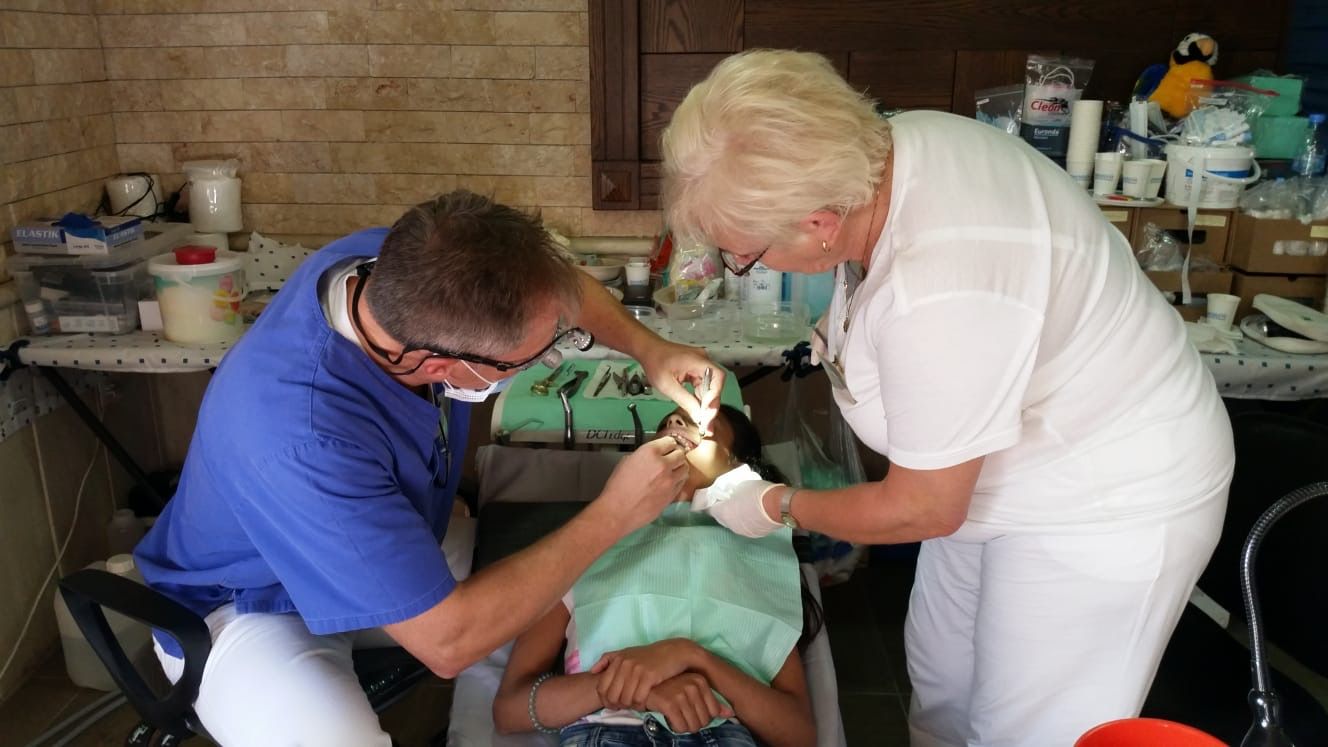 Libanon-Zahnarztbehandlung-HIMMELSPERLEN-INTERNATIONAL-KINDERHILFSWERK