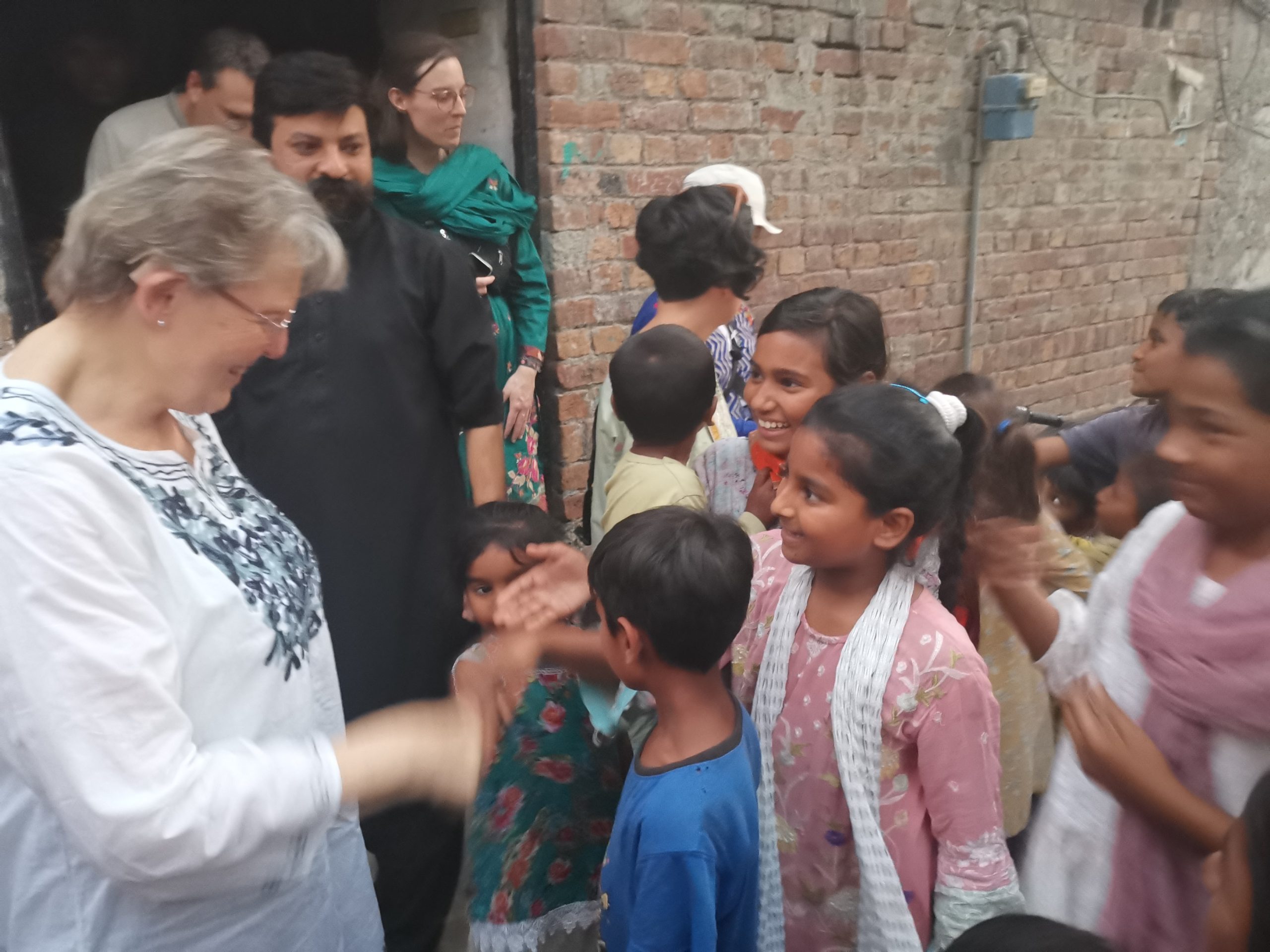 Kinderarbeit auf den Ziegelfeldern